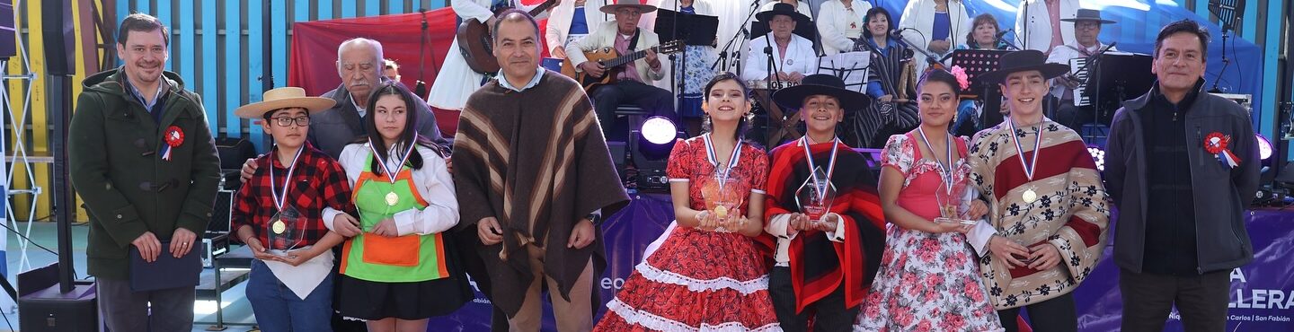 Más de 150 estudiantes participaron de los comunales de cueca en Punilla Cordillera